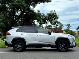 A picture of RAVA4 NEW MODEL HYBRID