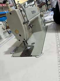 A picture of Am selling machines Chek on WhatsApp 0753087860 0787 206992