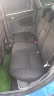 A picture of 2006 ford