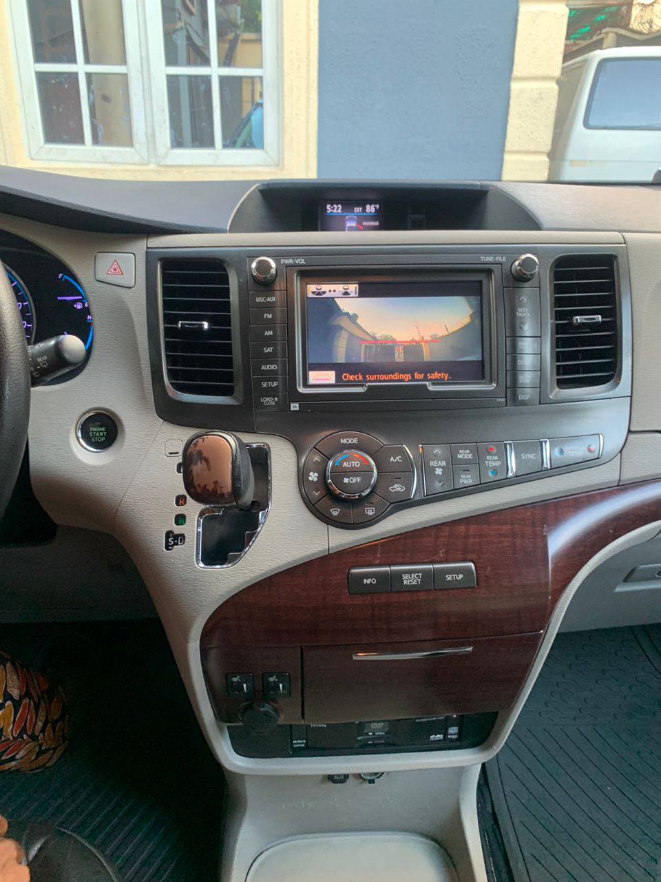 A picture of Registered Toyota Sienna Xle 2012 Fullest Option Toks Standard 