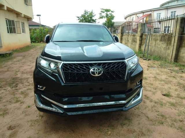 A picture of Toyota Prado