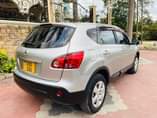 A picture of NISSAN DUALIS EAU 0756553292 BEI 16 8M