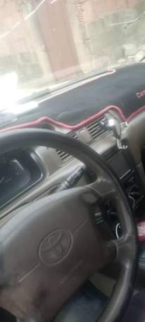 A picture of Toyota Camry 1998