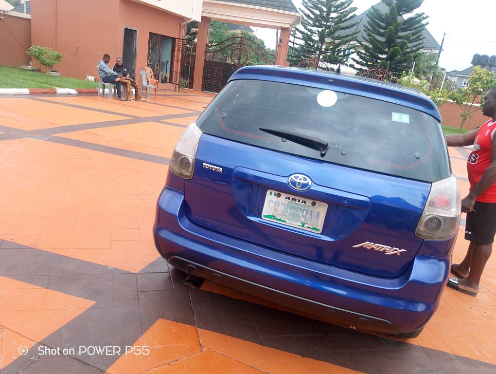 A picture of Super Clean Toyota Matrix 05 06 Model on Distress Sales