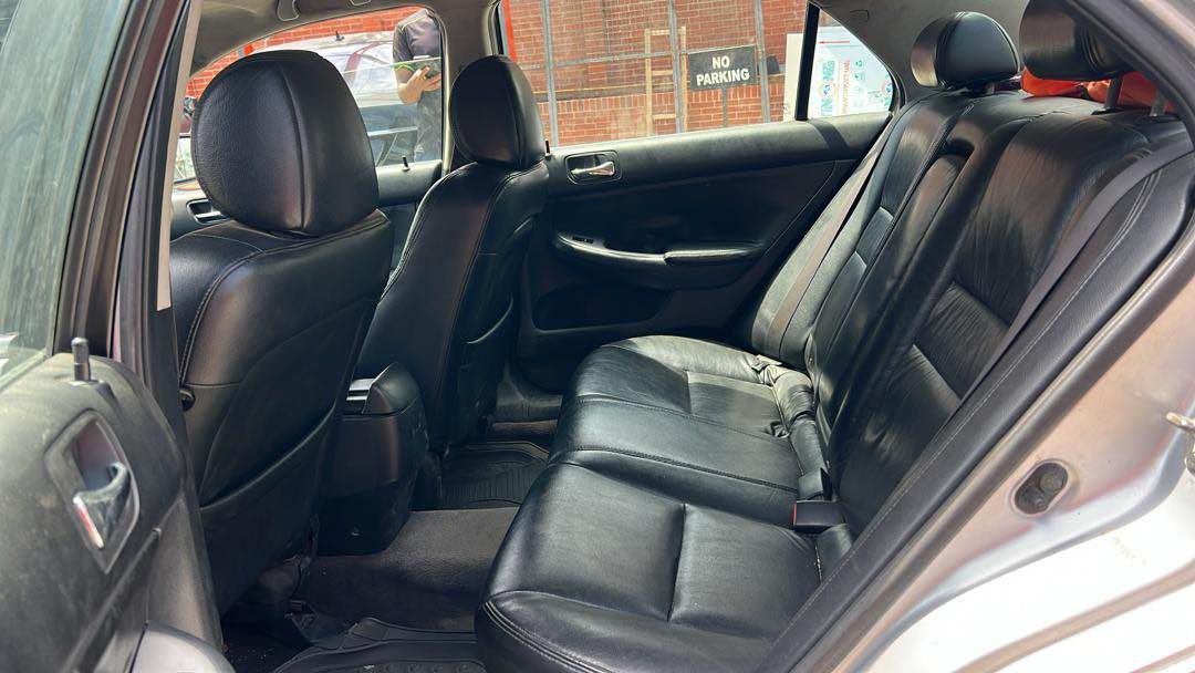 A picture of 2004 Honda Accord V6