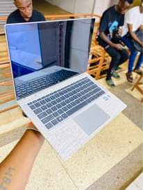 A picture of Hp Elitebook 1030 g3 i5 Touch Screen X360 1m