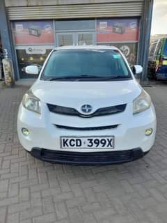 used toyota ist