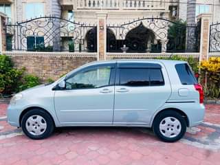 A picture of Toyota Raum
