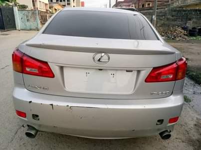 A picture of IS250