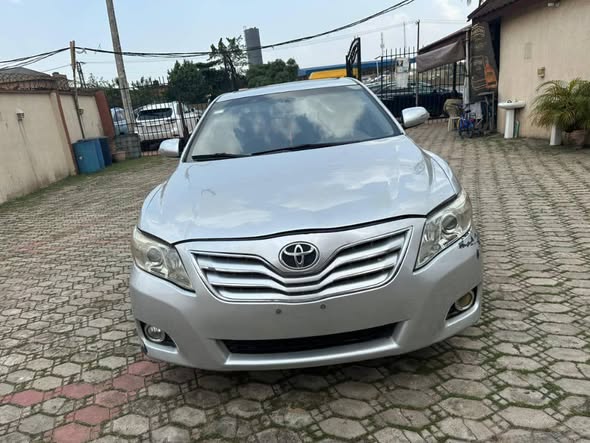 A picture of Toyota Camry 2010