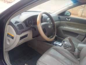 A picture of Hyundai sonata going for 1 280 gear issue u can