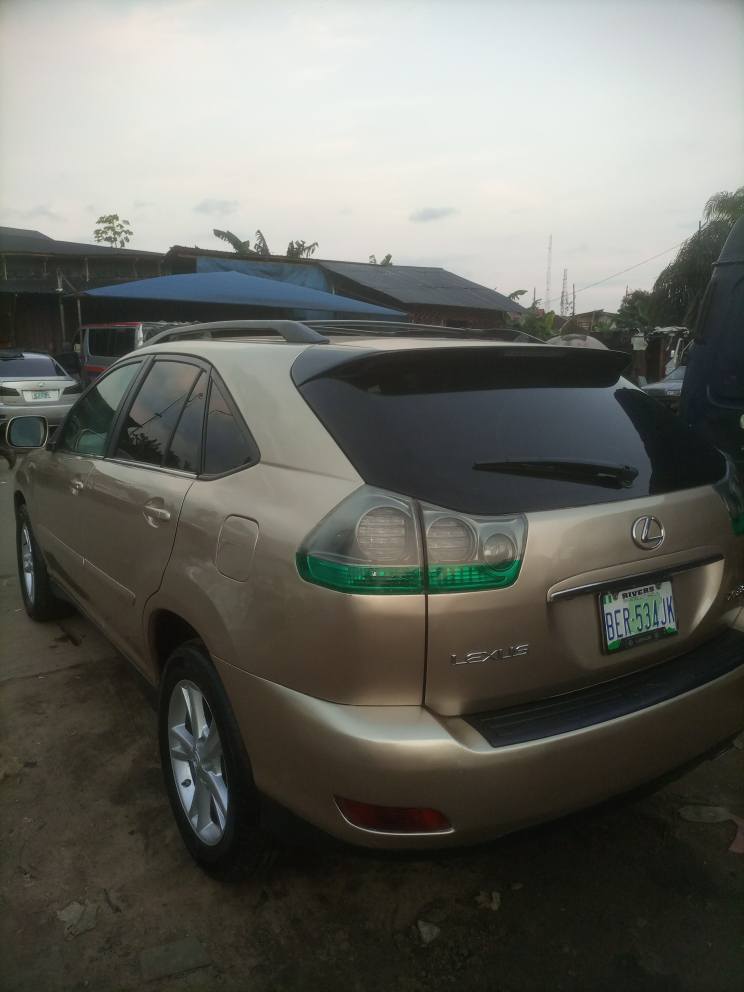 A picture of Rx330