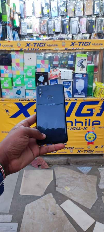 A picture of SAMSUNG A10S