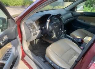 A picture of HONDA EOD AVAILABLE FOR GRAB EVERYTHING IS WORKING PERFECTLY ENGINE