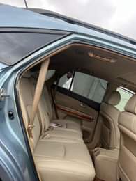 A picture of Super Excellent Lexus RX330 2004 TOKS STANDARD Leather seats interior