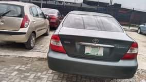 A picture of Toyota Camry 04
