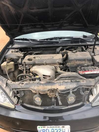 A picture of Camry 04