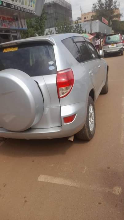 A picture of Toyota rav4 32m