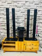 A picture of Mwamba huyu hapaa LG watt 1000 Bluetooth done Bei 455