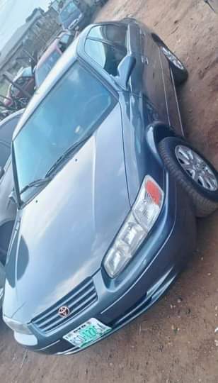 A picture of 2002 Toyota Camry 2002 Alloy wheel