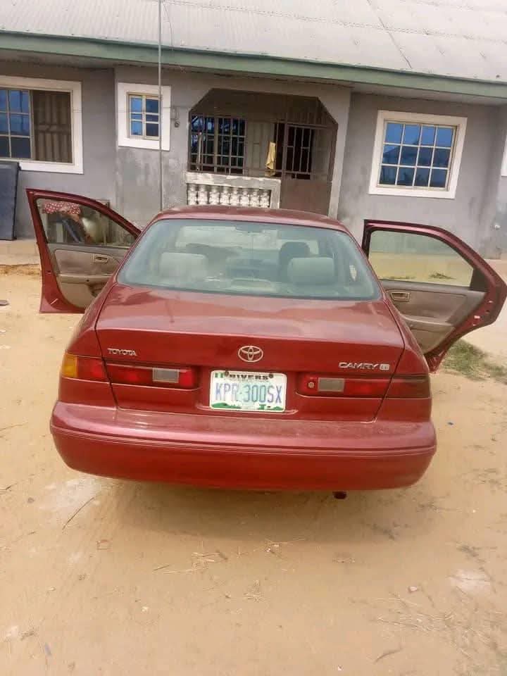 A picture of Toyota Camry tiny light.. working perfectly fine..non negotiable