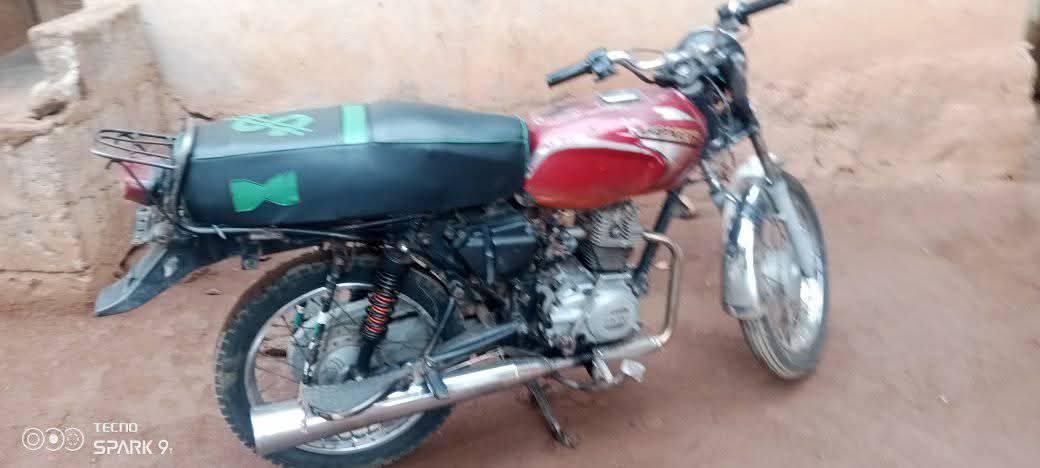 A picture of 2025 Boxer bajaj