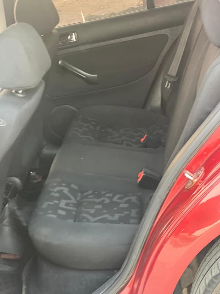 A picture of EXTREMELY CLEAN GOLF 4 FEW MONTHS USED AUTOMATIC TRANSITION WITH