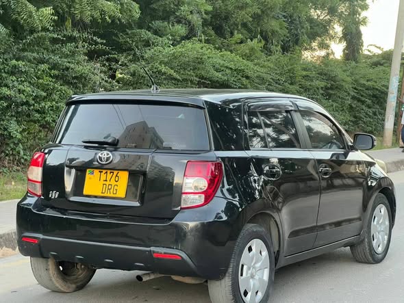 A picture of TOYOTA IST NEW MODEL