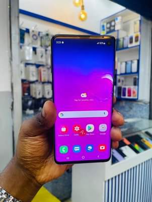 A picture of phone sell