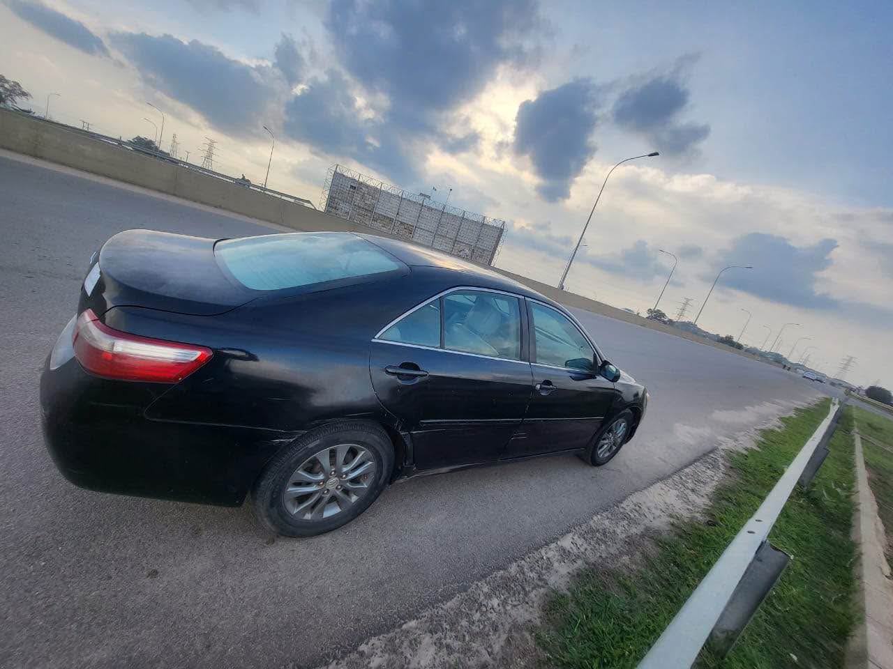 A picture of Sweet Toyota camry for you everything blessed engine and gear