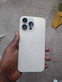 A picture of Copy iphone 15pro max Haina kipengele kama unavyo iyona 0693771662
