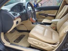 A picture of Extremely super sharp Honda Crosstour 2011 Model Good performance complete