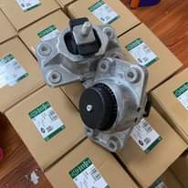 A picture of Range rover landrover spare parts Best prices 254711587797 254755147797 Call