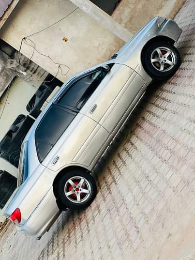 A picture of TOYOTA CARINA Ti