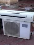 A picture of Midea Horse power 12000btu Bei 350 000