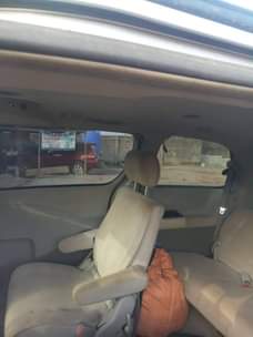 A picture of 2004 Nissan Quest