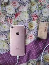 A picture of iPhone 7 128gig 