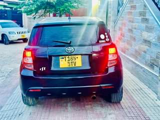 A picture of TOYOTA I S T NEW MODEL BAKORA SANA BEI SAWA