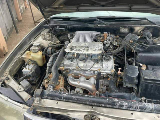 A picture of toyota avalon