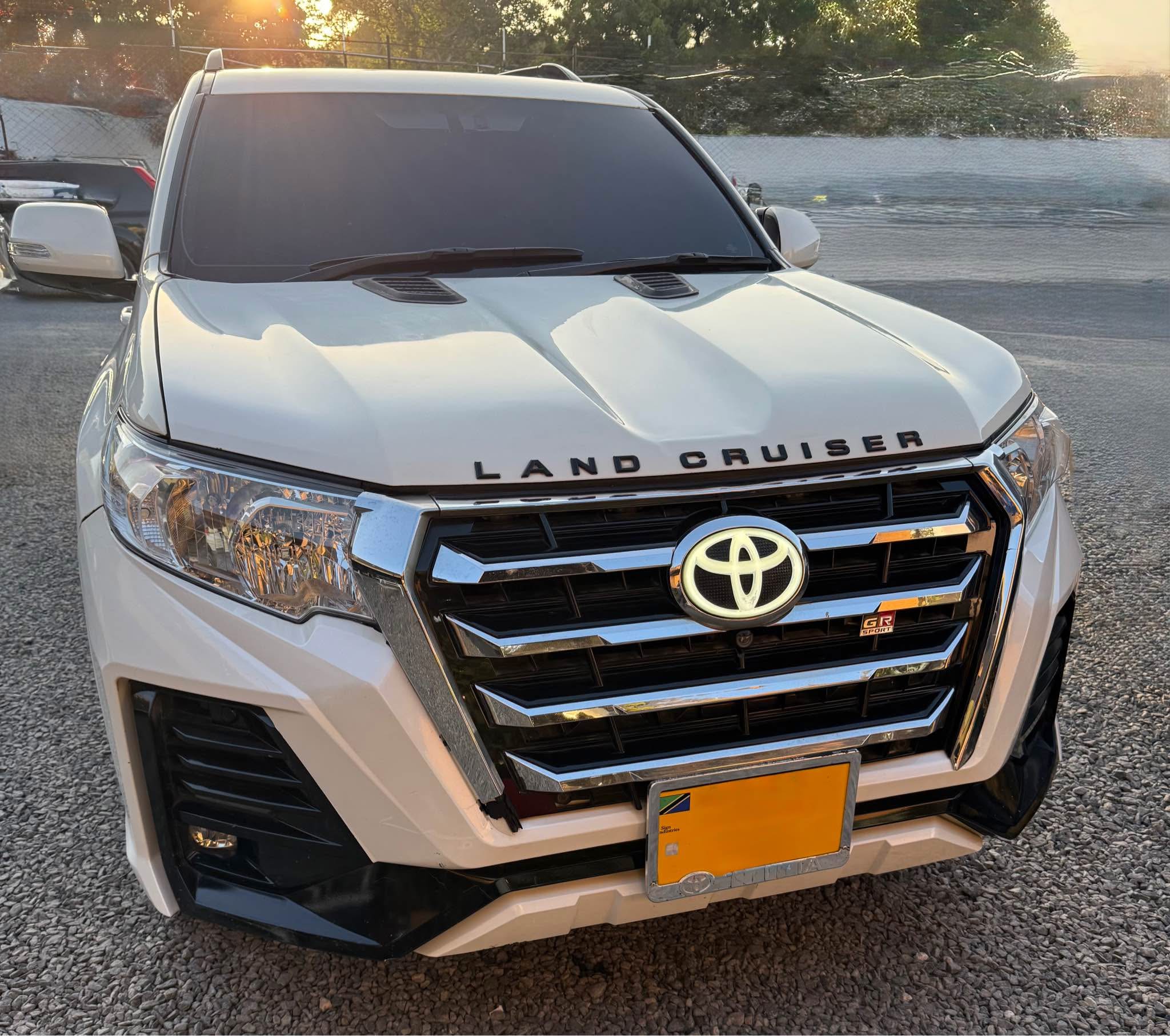 A picture of Toyota Prado 150