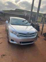 A picture of Toyota Venza 2010 model foreign used 7 5m settlement my