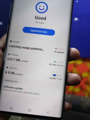 A picture of Samsung Note 10 Ram 12 256GB Njoo Na 350k Nakupa