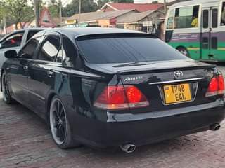A picture of Toyota Crown Athlete