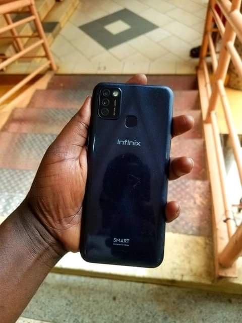 A picture of Used infinix Smart 6 240k