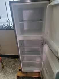 A picture of Fridge forsale