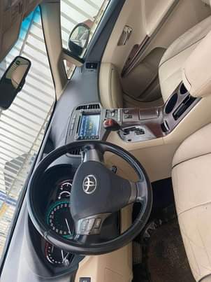 A picture of SUPER CLEAN REG 2010 TOYOTA VENZA PANARONIC ROOF V4 ENGINE