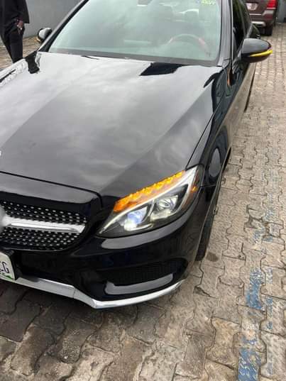 A picture of C300 4matic 2016