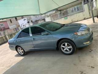 A picture of 2006 Toyota Camry.