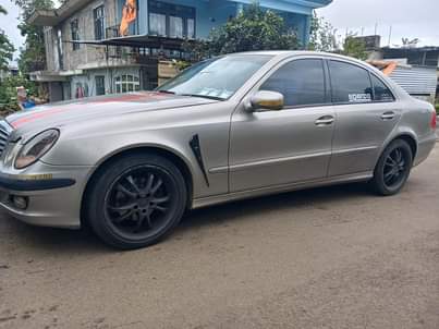 benz e200
