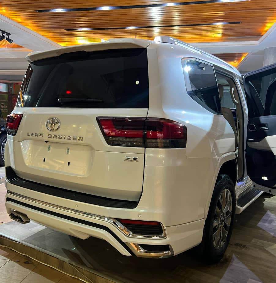 A picture of Land cruiser